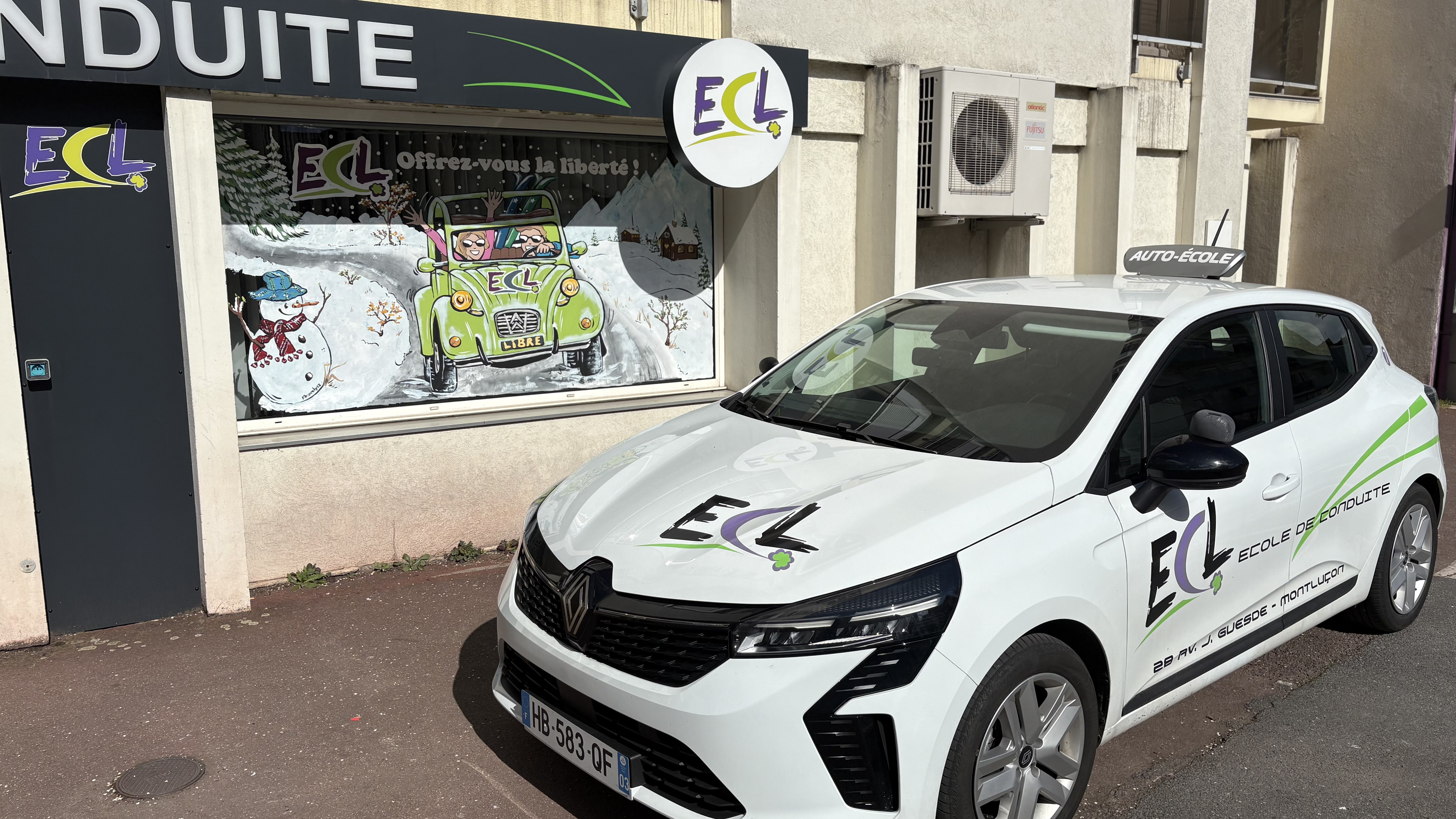 Véhicule d'apprentissage boîte automatique de l'auto-école à Montluçon